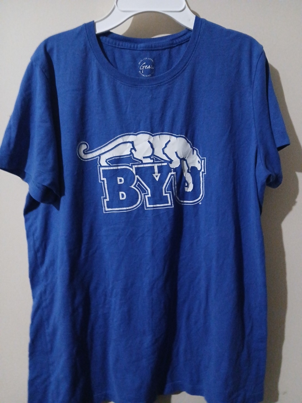 BYU Blue Short-Sleeve woman T-Shirt size Large